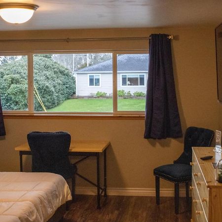 Private Home - Playground, Jumping Mat, Bbq, Darts, Firepit, Gazebo, 4 Smart Tvs, White Cotton Bedding, - The Redwood Cul-De Sac Beach Retreat 新奥尔良市 外观 照片