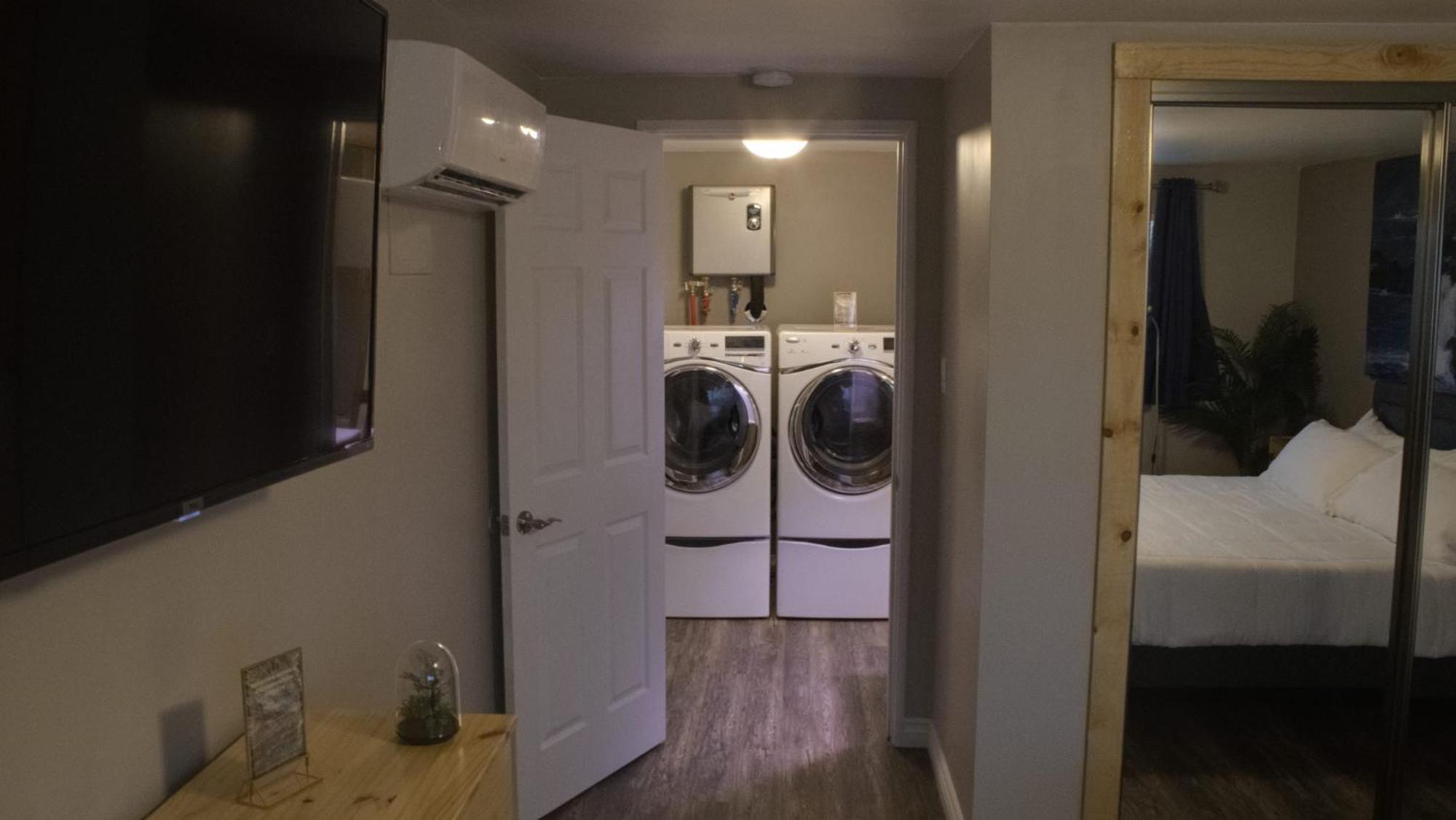 Private Home - Playground, Jumping Mat, Bbq, Darts, Firepit, Gazebo, 4 Smart Tvs, White Cotton Bedding, - The Redwood Cul-De Sac Beach Retreat 新奥尔良市 外观 照片