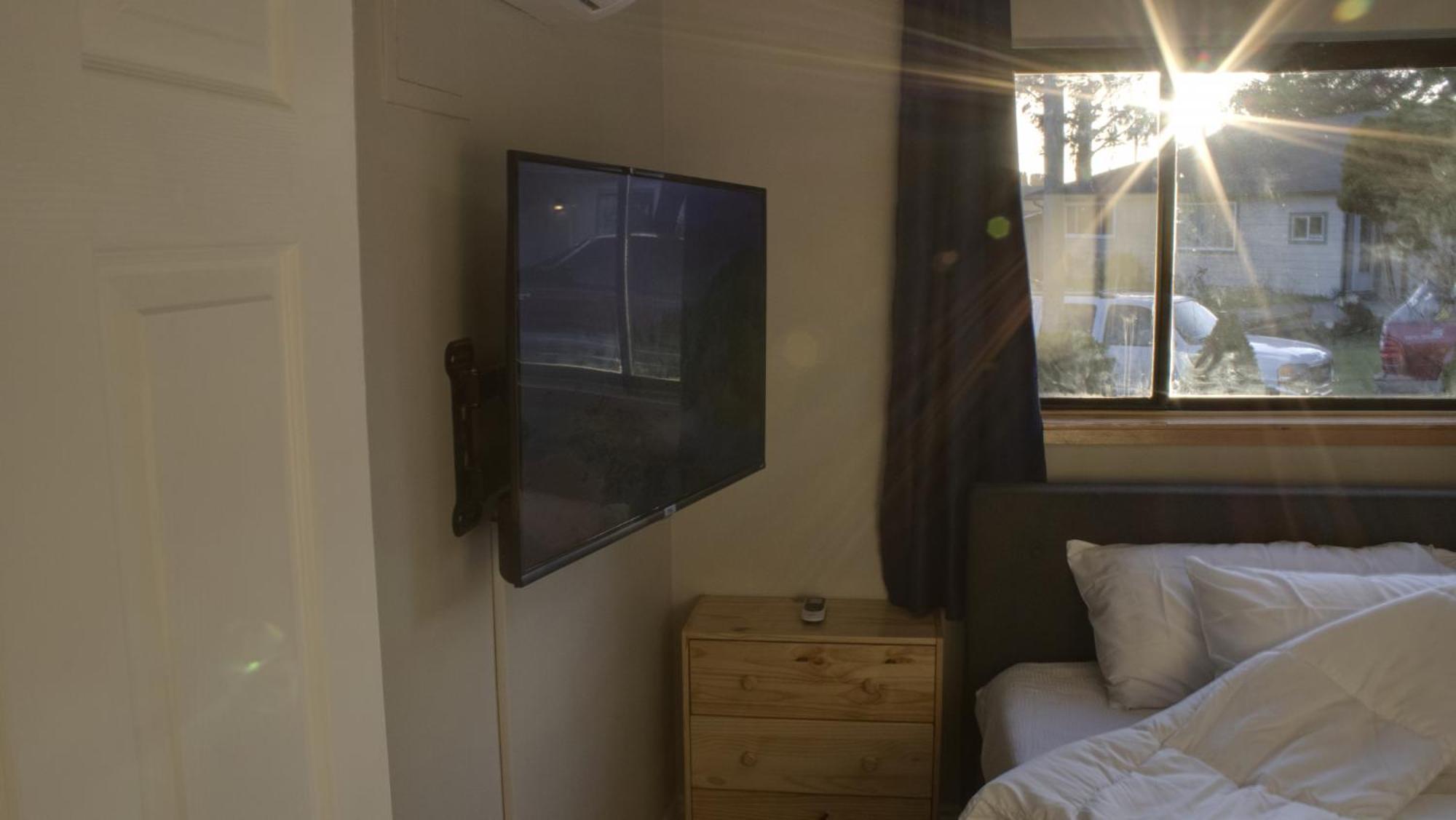 Private Home - Playground, Jumping Mat, Bbq, Darts, Firepit, Gazebo, 4 Smart Tvs, White Cotton Bedding, - The Redwood Cul-De Sac Beach Retreat 新奥尔良市 外观 照片