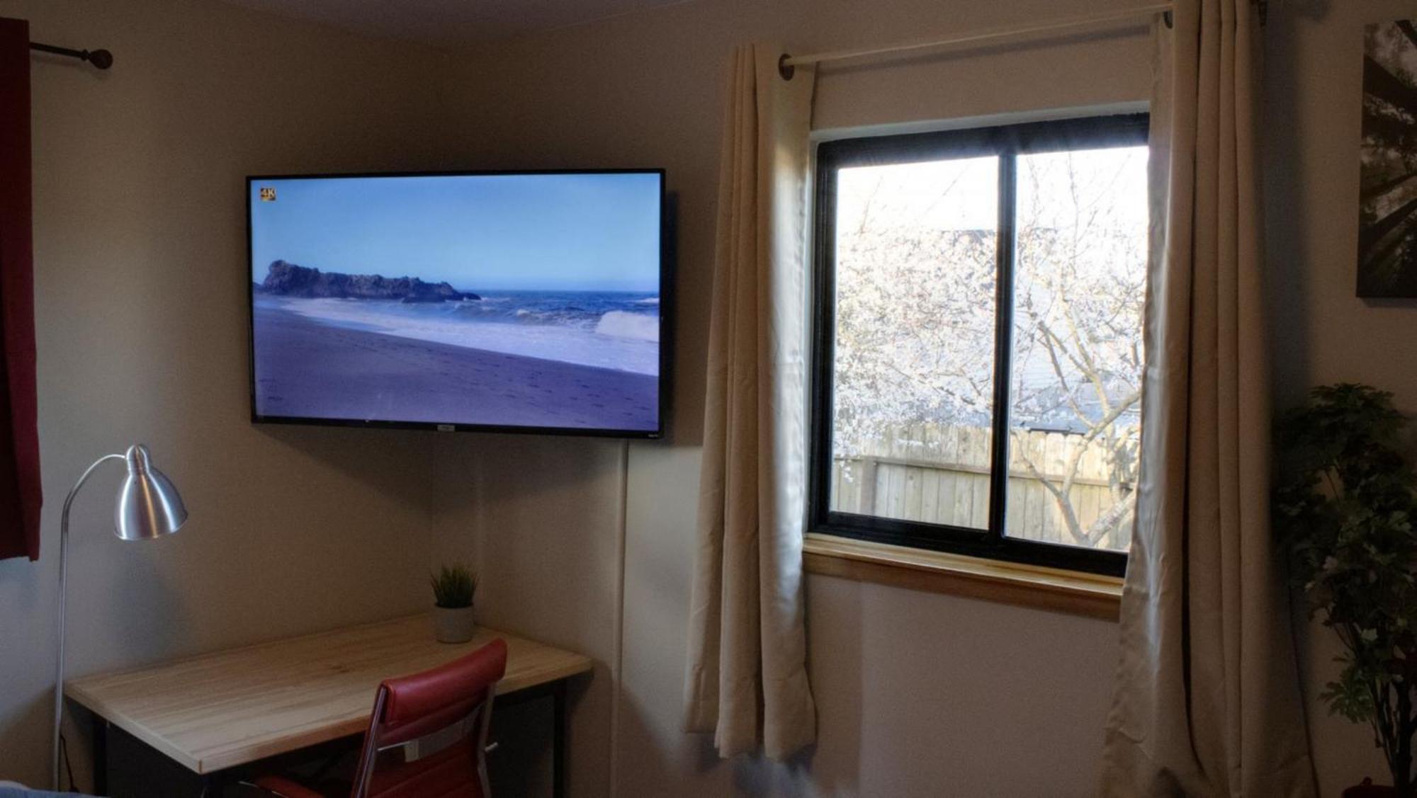 Private Home - Playground, Jumping Mat, Bbq, Darts, Firepit, Gazebo, 4 Smart Tvs, White Cotton Bedding, - The Redwood Cul-De Sac Beach Retreat 新奥尔良市 外观 照片