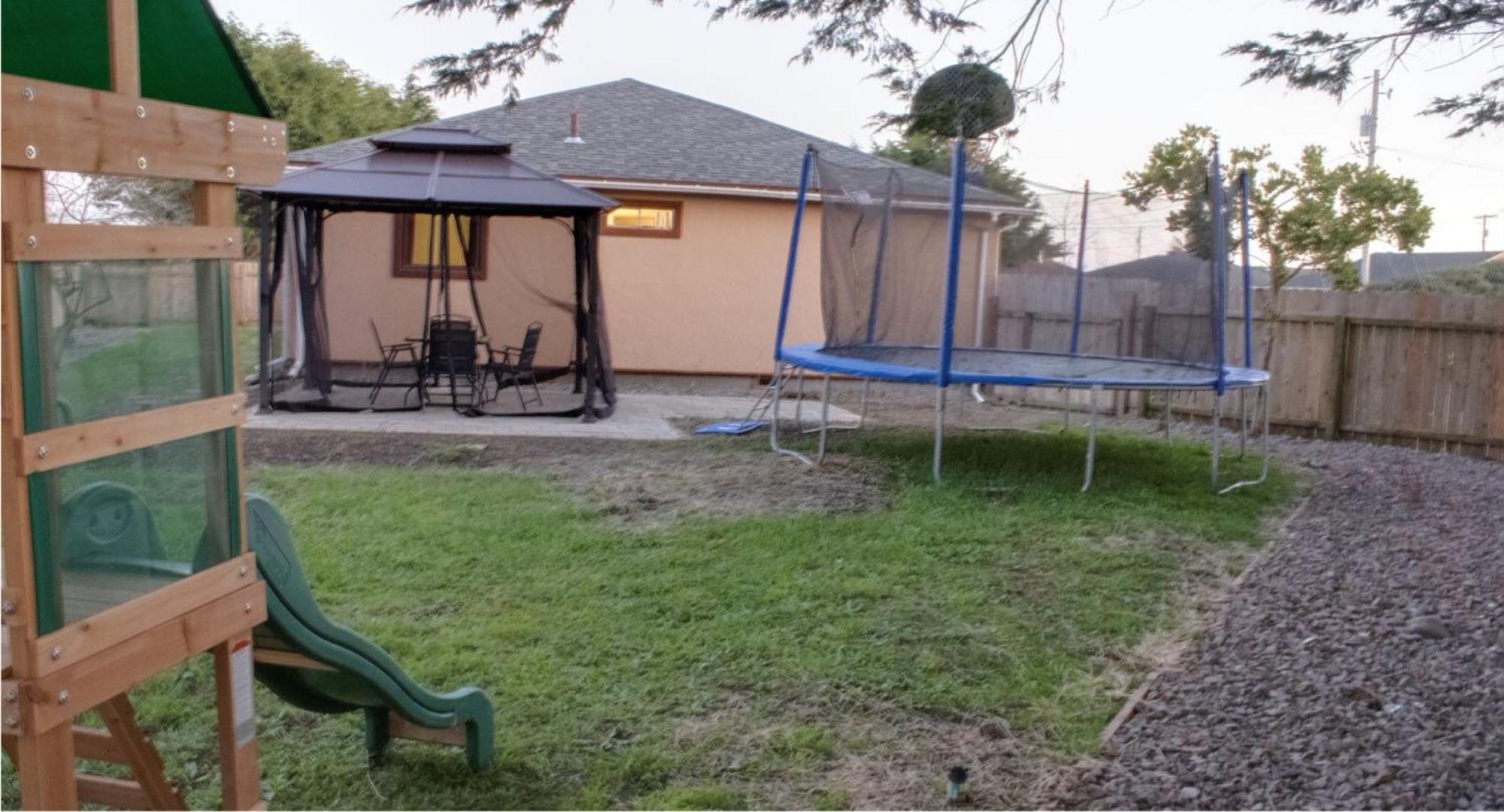 Private Home - Playground, Jumping Mat, Bbq, Darts, Firepit, Gazebo, 4 Smart Tvs, White Cotton Bedding, - The Redwood Cul-De Sac Beach Retreat 新奥尔良市 外观 照片